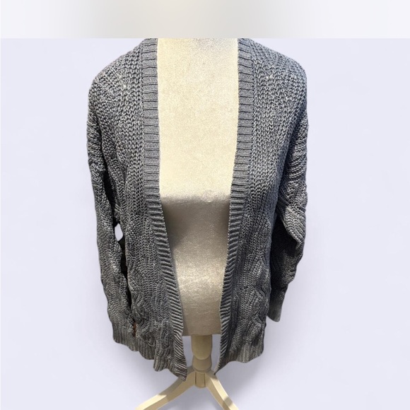 Universal Thread Sweaters - UNIVERSAL THREAD SIZE M